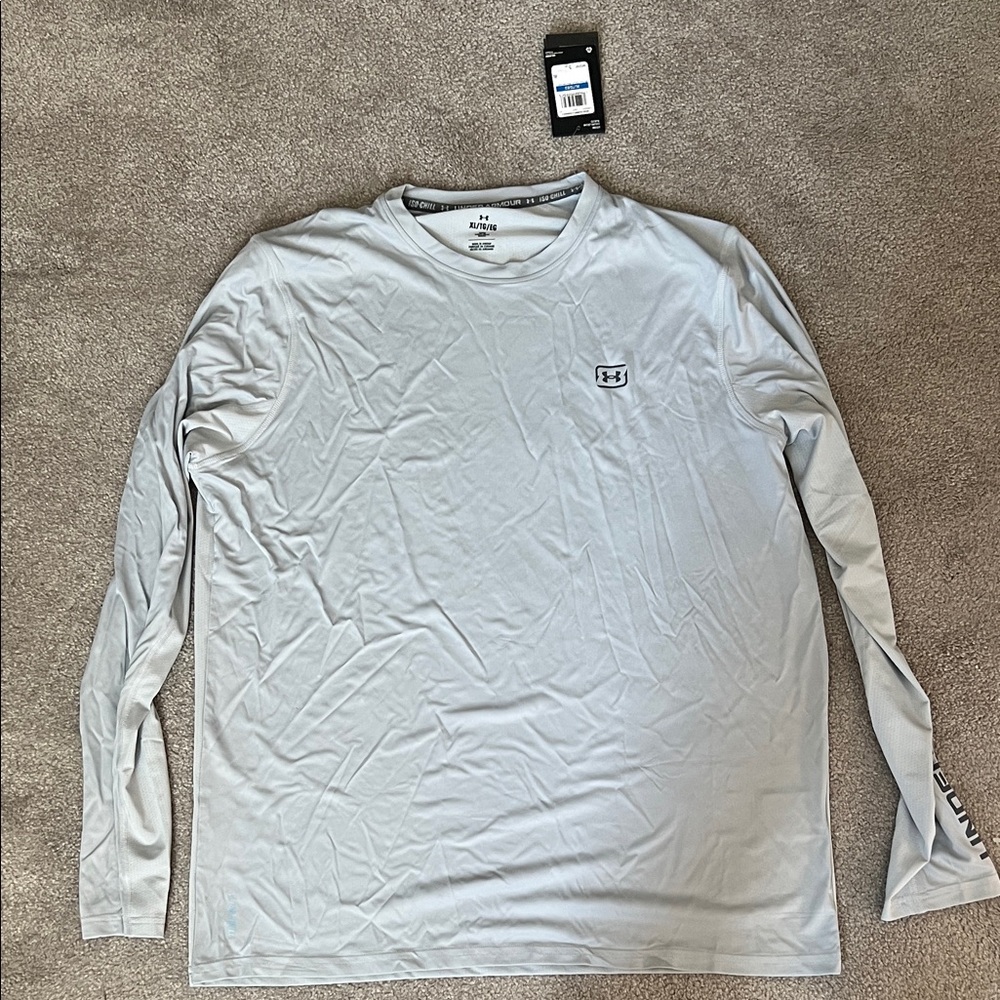 Under Armour Men's Light Gray Long Sleeve Tee